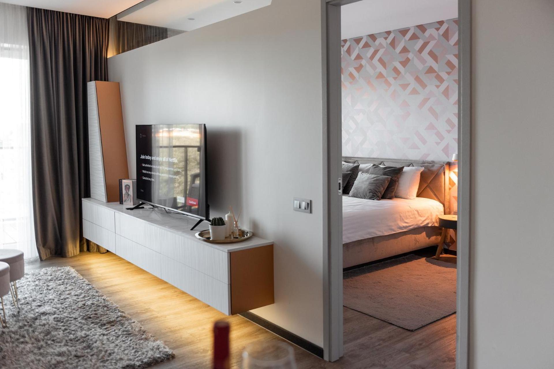 Bright Kaunas Apartment With Castle View Екстериор снимка
