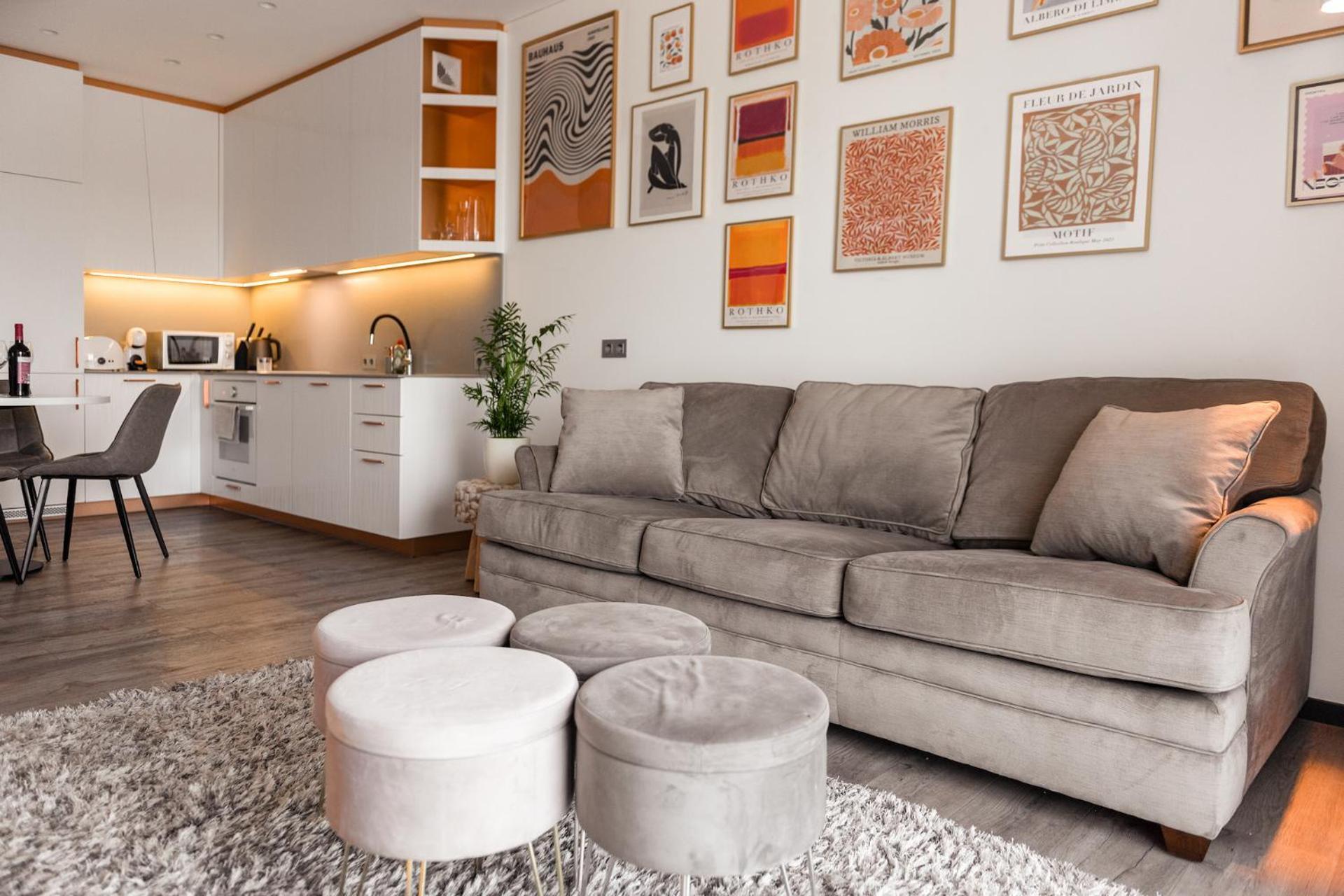 Bright Kaunas Apartment With Castle View Екстериор снимка
